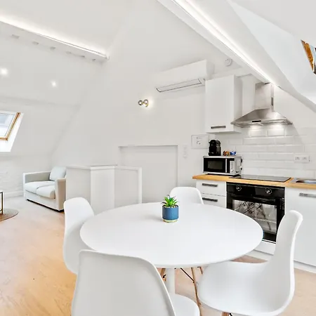 Duplex In The Heart Of Center For 4 People Ghent